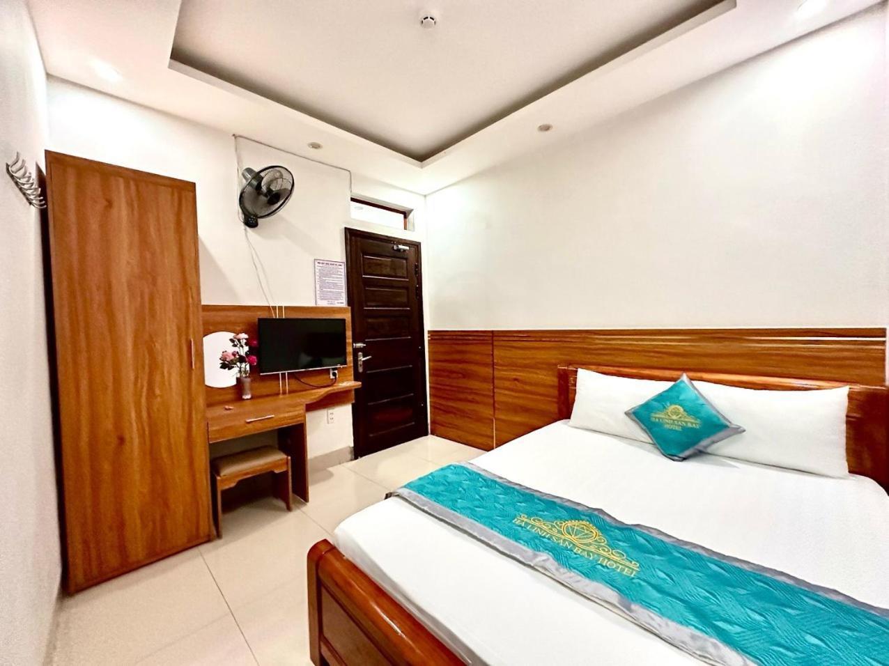 Ha Linh Hotel Db - By Bay Luxury Điện Biên Phủ Ngoại thất bức ảnh